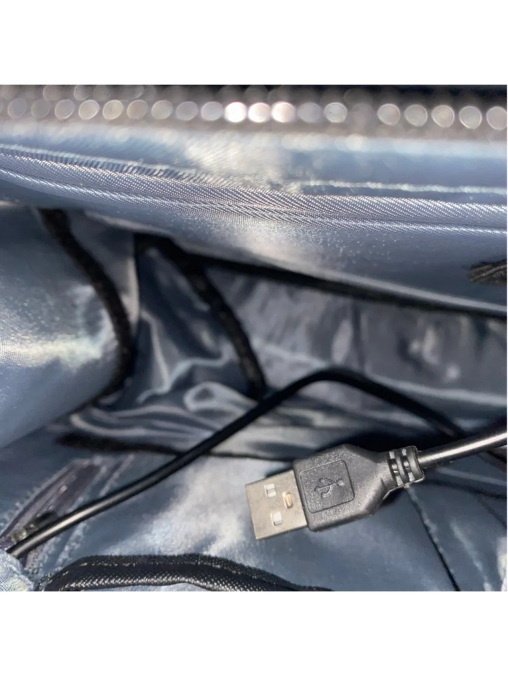 Women's Black Laptop Tote Bag with port wires and cosmetic bag crossbody NWOT